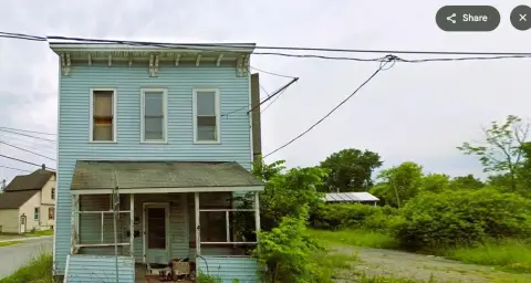 Gouverneur Two-Unit Corner Building