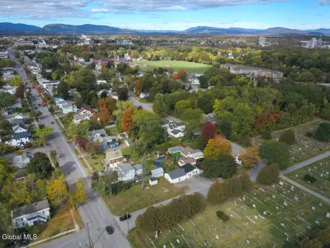 Commercial Building with Garage