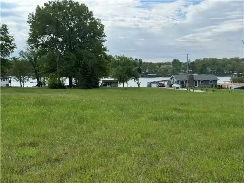Level Waterfront-Adjacent Land