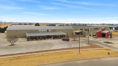 Versatile Lubbock Commercial Facility