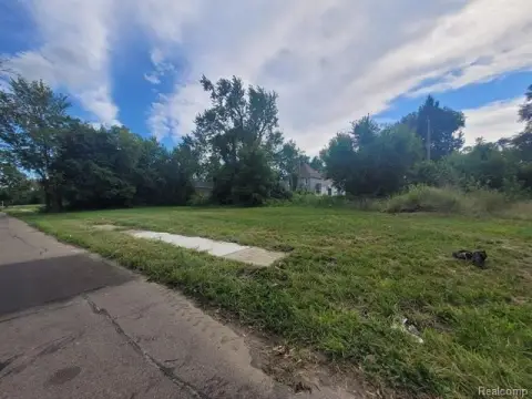 Residential Vacant Lots in Islandview