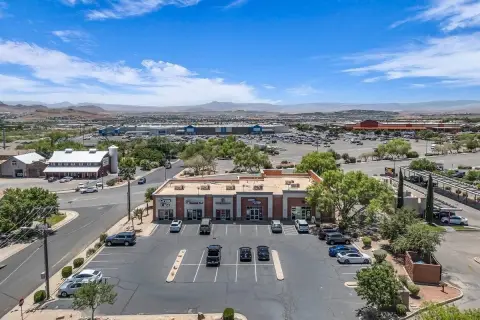 Retail Suite Near Major Interchange