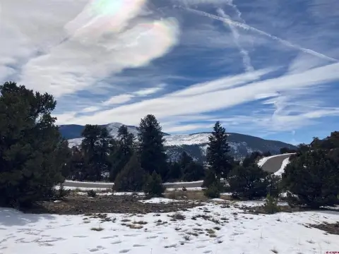 South Fork Land with Views