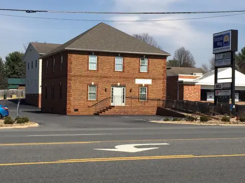 Well-Maintained Office Building For Rent