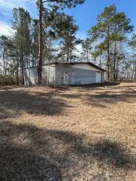 Commercial Building on 5.24 Acres