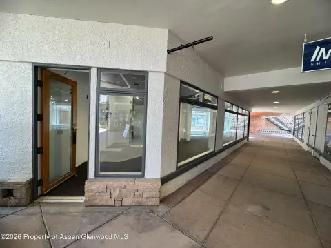 Ground-Level Mall Retail Storefront