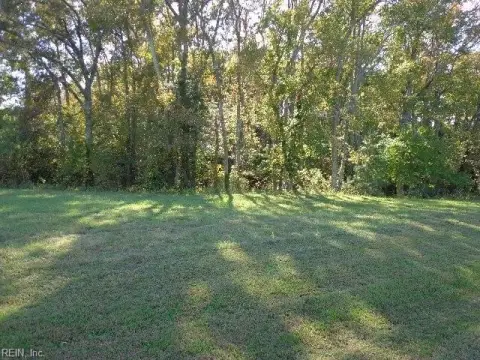 Lakefront Acreage in Smithfield, Virginia