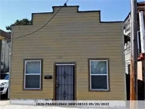 Live-Work Space with 3BR/2BA