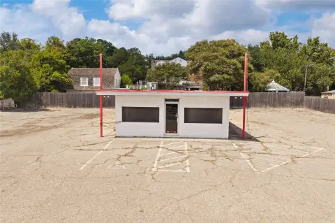 C-3 Commercial Land with Building