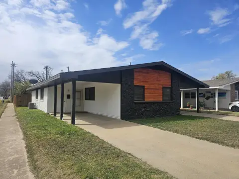 Lubbock Duplex: Investment Opportunity