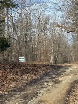 Land for Hunting and Building