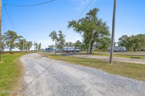 RV Park with 18 Hookups