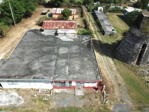 Commercial Flex Space with Apartments