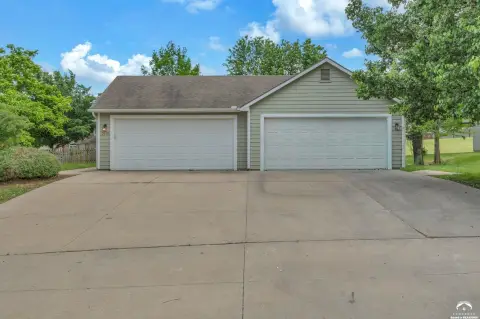 Lawrence Duplex with Garages