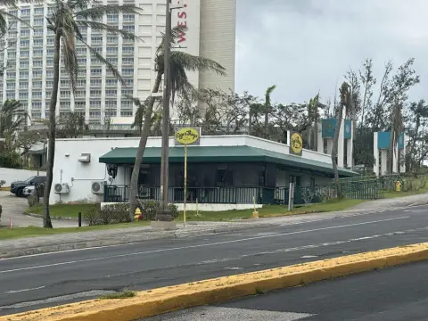 Freestanding Retail/Restaurant Building