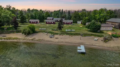 Bayfront Resort Cabins and Cottages