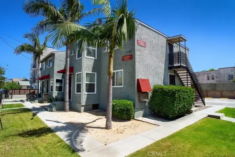 Five-Unit Apartment Building
