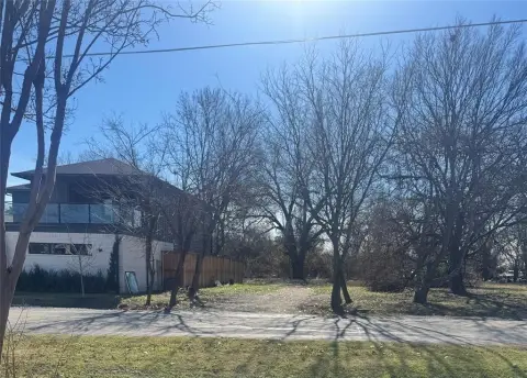 Vacant Lot in Rowlett, Texas