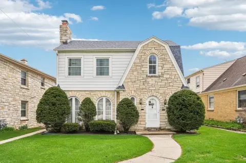 West Allis Duplex with Upgrades