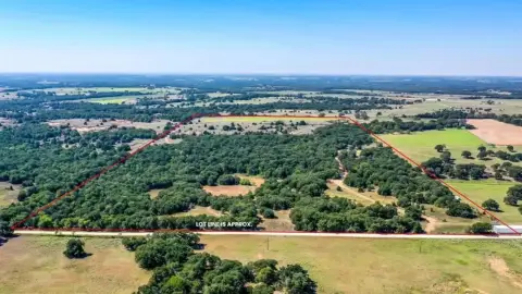 80-Acre Ranch Near Bowie, Texas