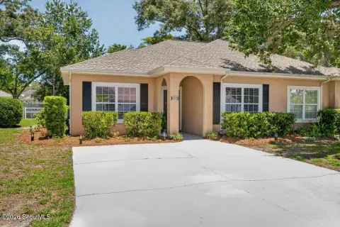 Renovated 2-Bed Townhome