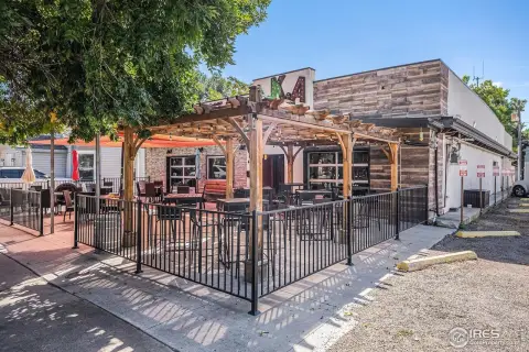 Restaurant and Microbrewery
