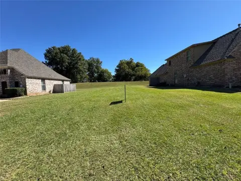 Residential Land in River Bluff