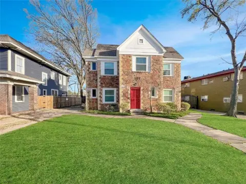 Remodeled Duplex in Old East Dallas
