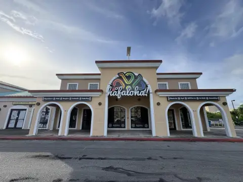 Retail, Restaurant, or Office Unit
