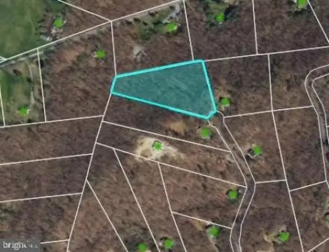 3.66 Acres in Apple Mountain