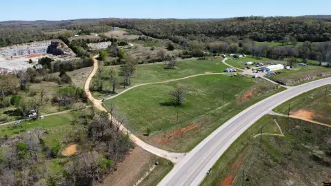 Highway Frontage Land in Yellville
