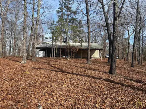 Yellville Acreage with Pole Barn