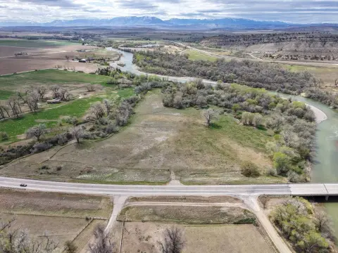 Riverfront Ranch with Live Water