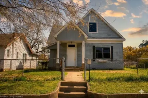 Dual-Income Property in Fort Smith