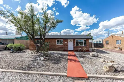 Tucson Multifamily Property For Sale