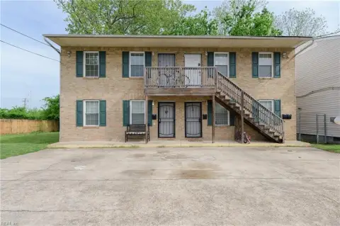 Updated 4-Unit Quadplex