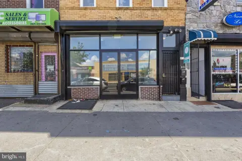 Mixed-Use Property in University City