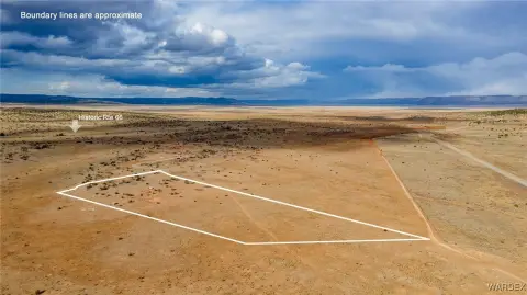 9.39 Acres in Seligman, Arizona