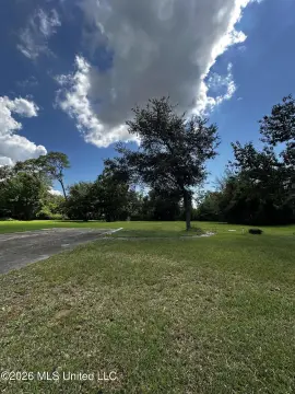Residential Lot Near Beach