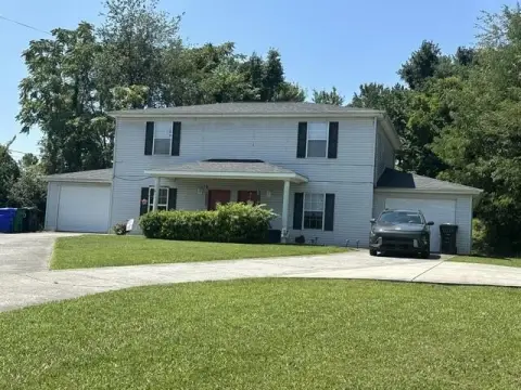 Duplex with Private Garages and Patio
