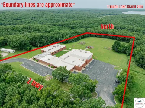Versatile School Building Near Truman Lake