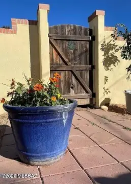 Tucson Income Property with Flexibility