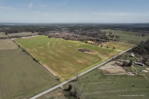 100-Acre Agricultural Land