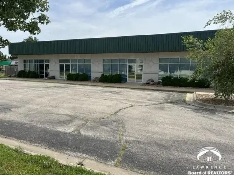 Two-Building Metal Flex Property