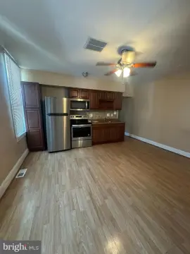 Queen Village Fully Leased Triplex