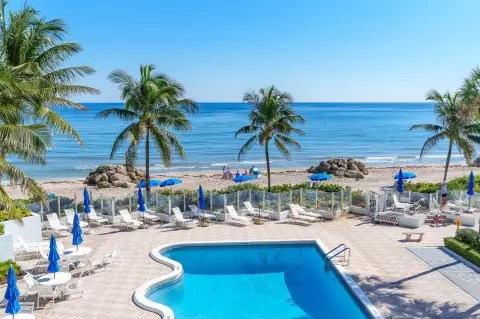 Oceanfront Residence with Breathtaking Views