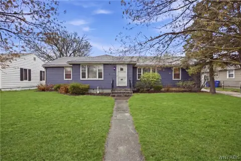 Spacious Duplex in Blasdell