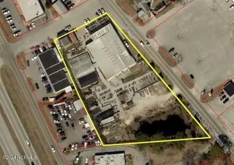 Flex Property with Enclosed Storage Yard