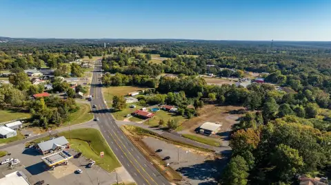 Automotive Property with Office