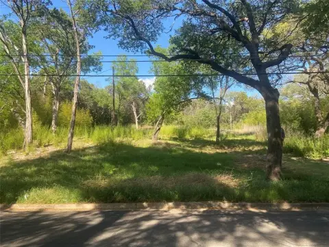 Buildable Lot Near Lake Waco